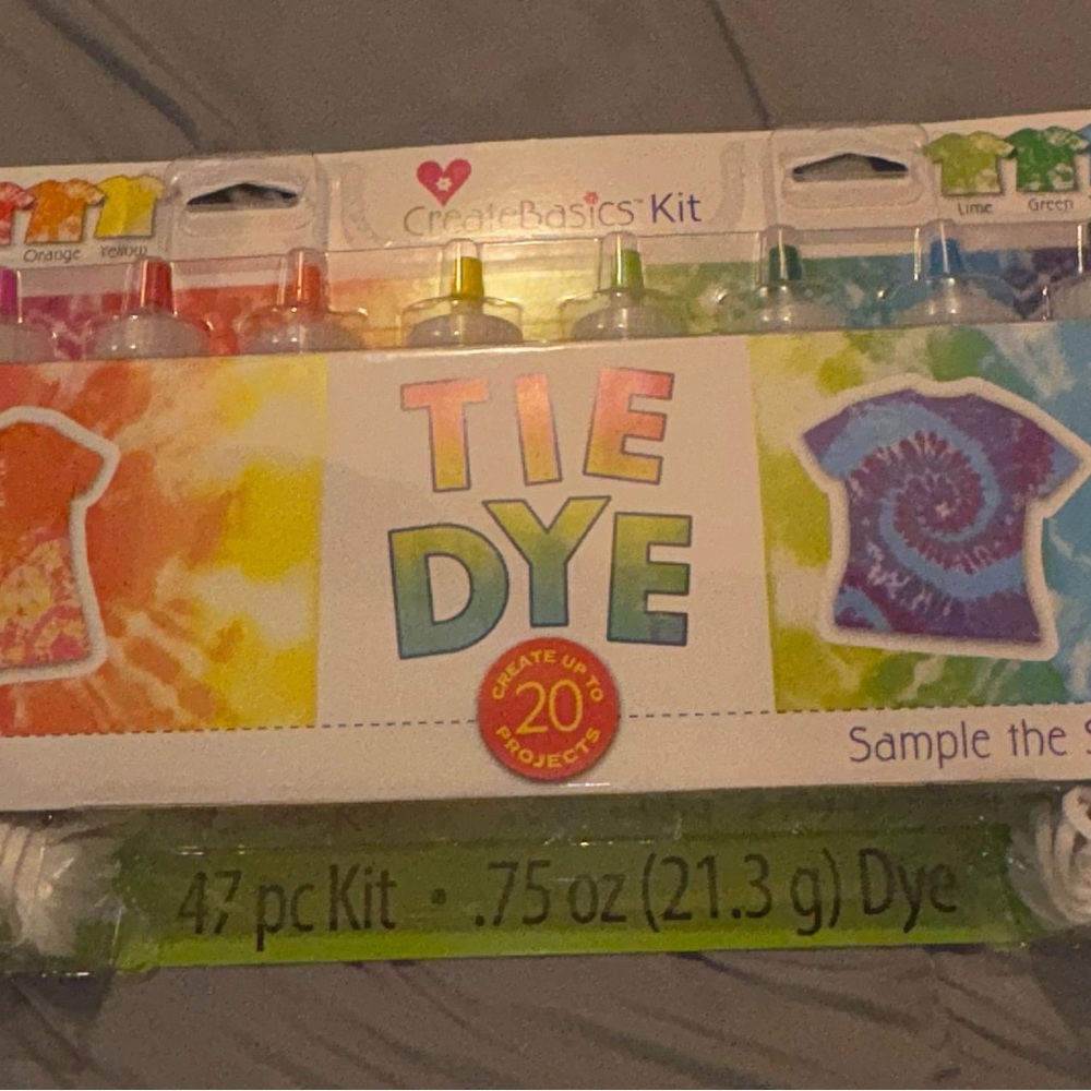 Target Create Basics Tie Dye Kit - Multicolor - Picture 4 of 6